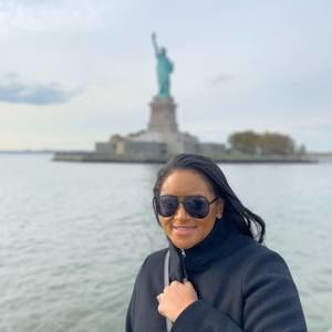 Meet your Posher, Ana